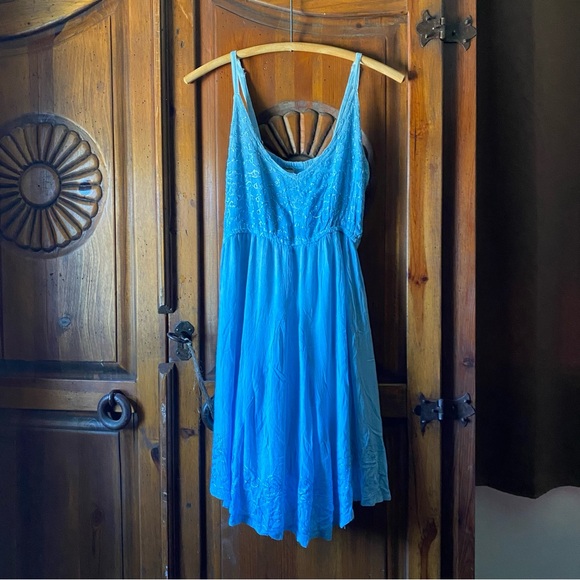 BE beach by exist light blue sundress - Picture 1 of 9